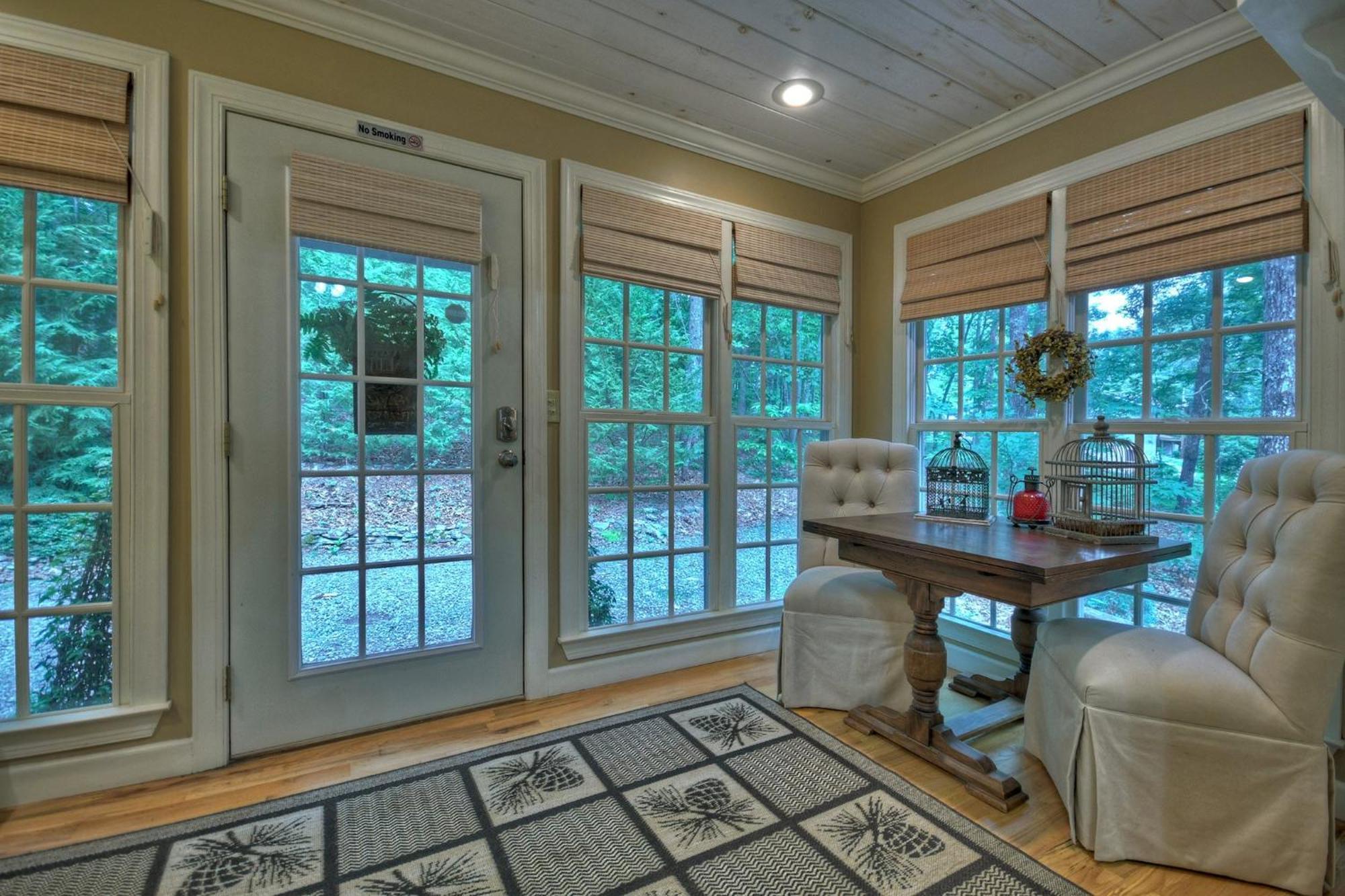 Southern Living Cottage Cozy Up By The Fire Relax On The Porch And Enjoy Peaceful Surroundings Blue Ridge Esterno foto