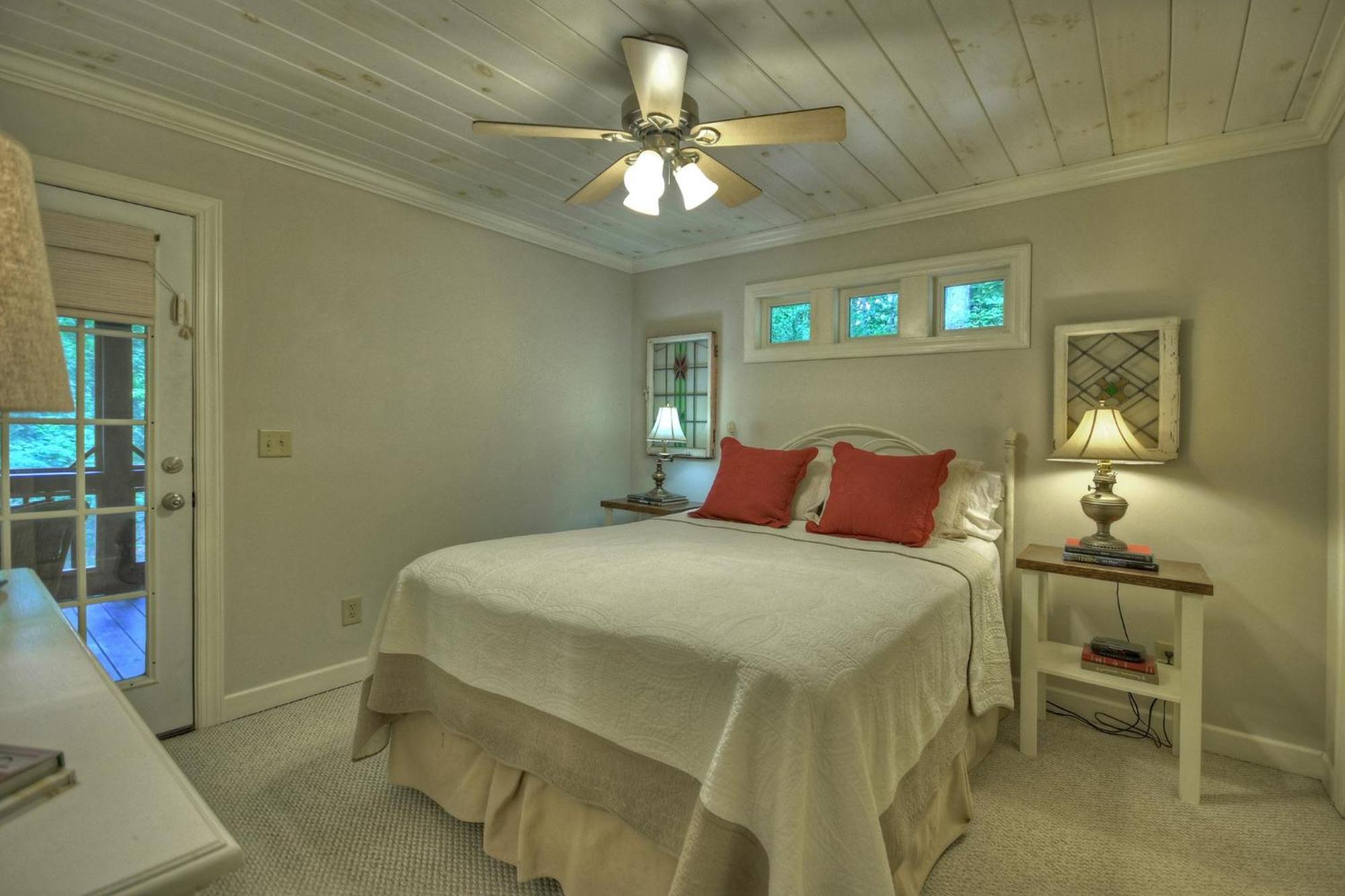 Southern Living Cottage Cozy Up By The Fire Relax On The Porch And Enjoy Peaceful Surroundings Blue Ridge Esterno foto