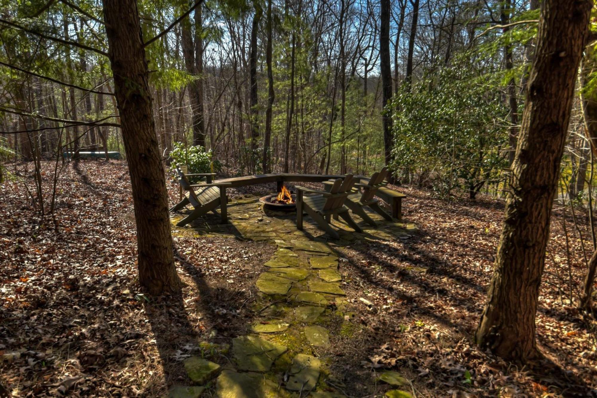 Southern Living Cottage Cozy Up By The Fire Relax On The Porch And Enjoy Peaceful Surroundings Blue Ridge Esterno foto